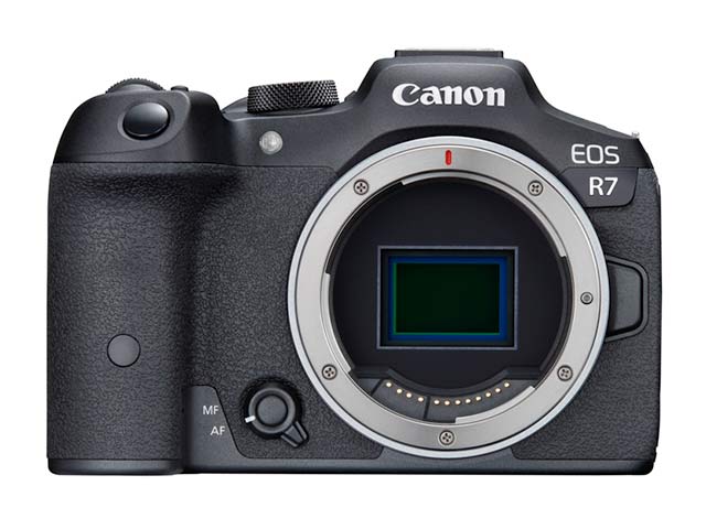 EOS R7